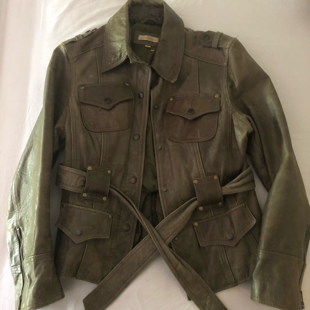 Vintage olive green leather jacket, size M